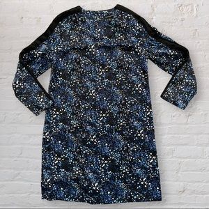 Banana republic floral dress with blue white and black colors size 6